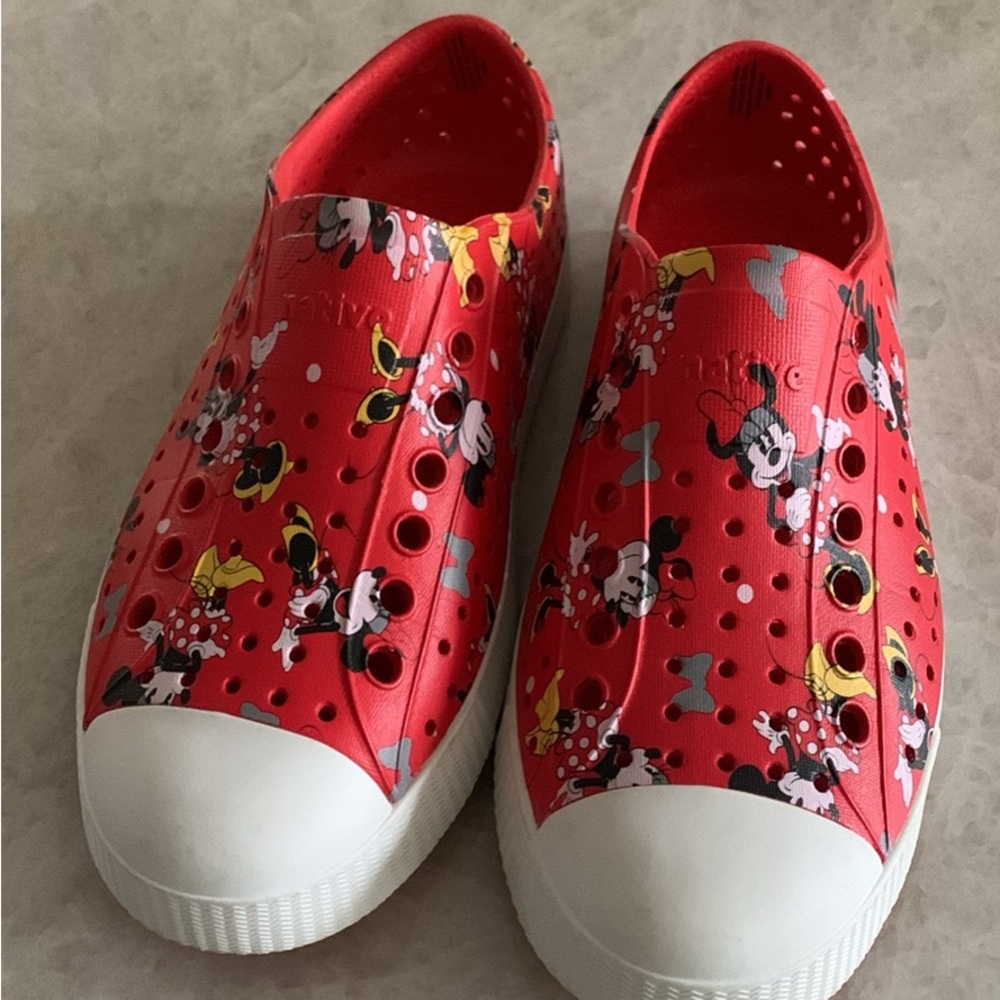 Disney Red and White Mickey Mouse Natives